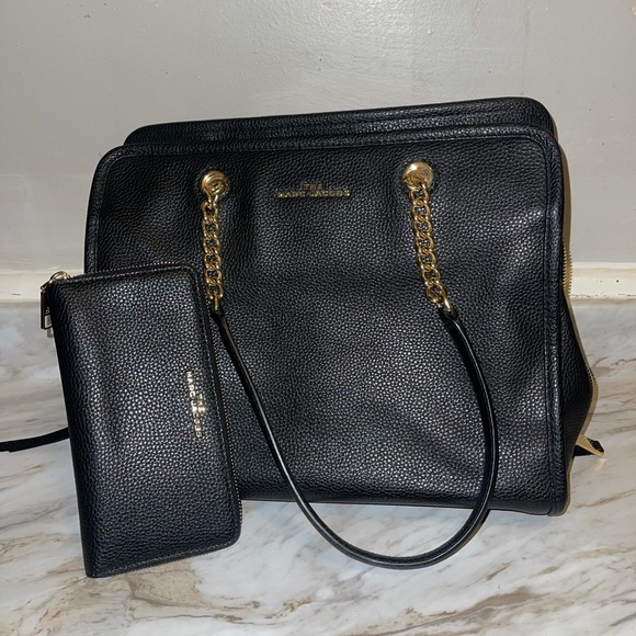 SOLD ✨❤️FINAL SALE🌼The Marc Jacob set - Picture 6 of 16